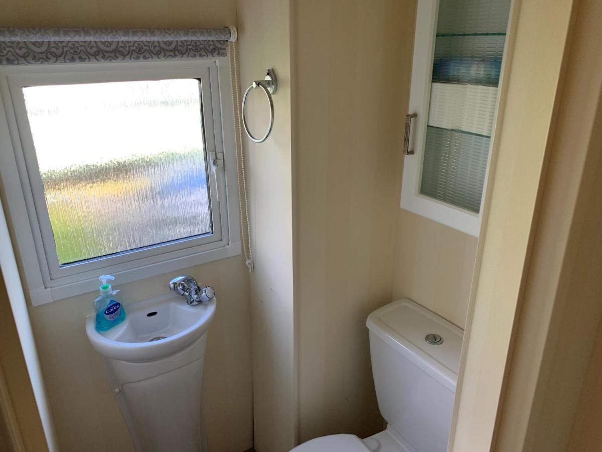 Lovely Static Holiday Caravan Near Whithorn Exterior foto